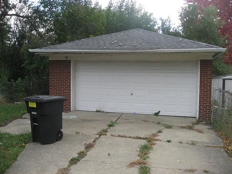 9310 Littlefield St — Photo 3