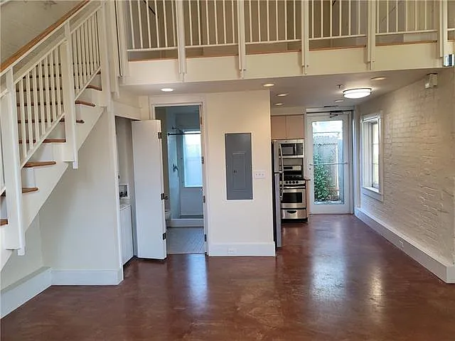 4877 Laurel St #C — Photo 7