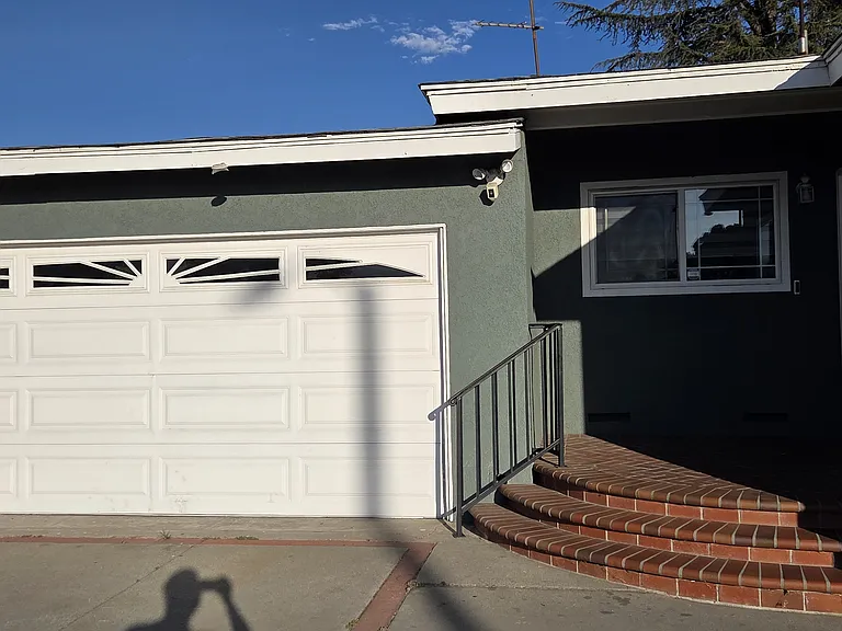 1618 N Hacienda Blvd — Photo 3