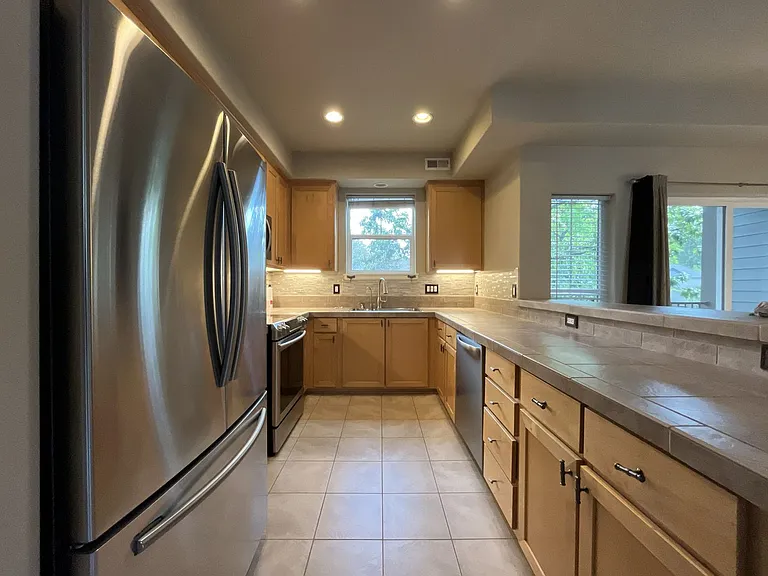 10955 SW 130th Ave — Photo 5