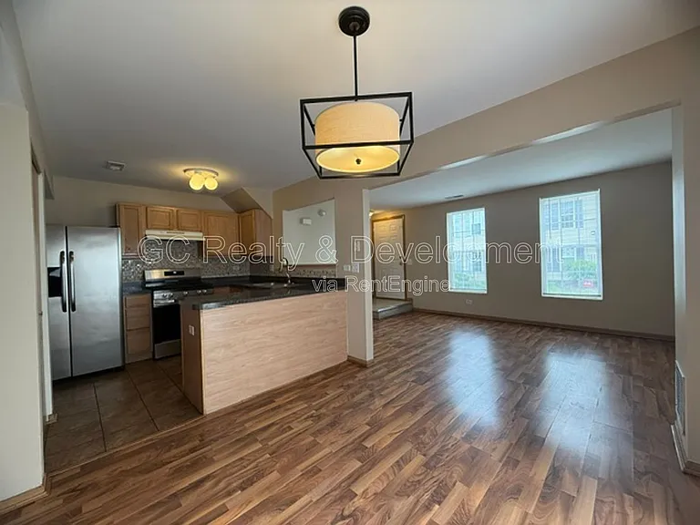 782 Symphony Dr — Photo 5