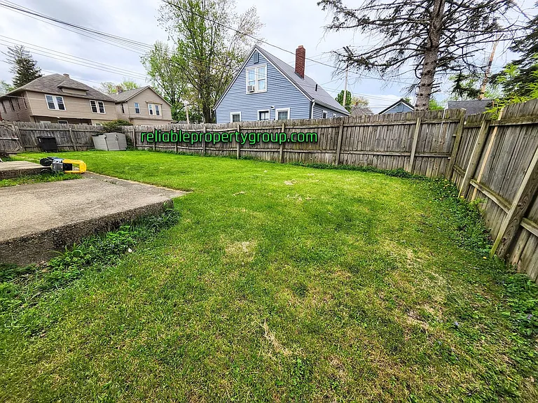 1838 Kentucky Ave — Photo 2