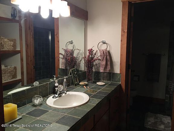 2nd image of 4435 Berry Dr