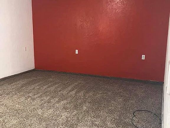 Right side bonus room