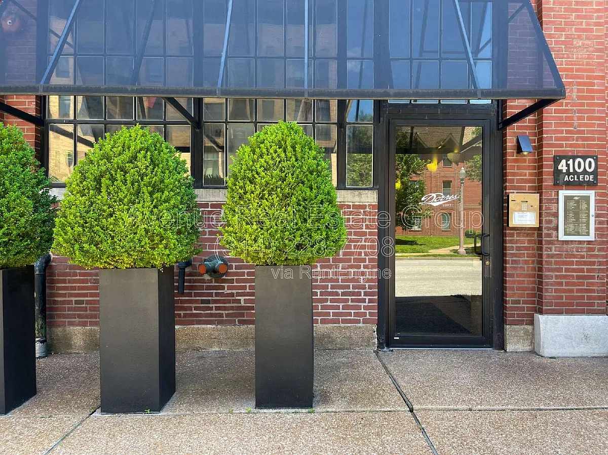 Building Photo - 4100 Laclede Ave #108