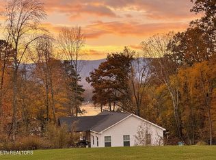 1576 Old Chisholm Trl, Dandridge, TN 37725