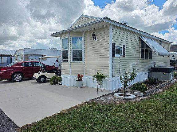 3rd image of 5905 NE Cubitis Ave #111