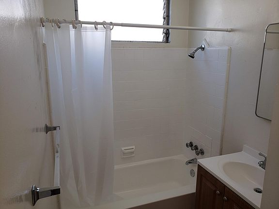 5th image of 3744 Inglewood Blvd