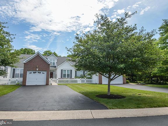 2nd image of 1503 Tarrington Way