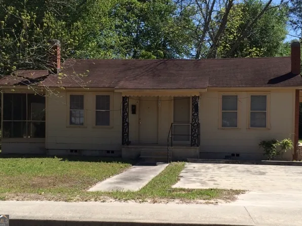 342 E Allen St, Baxley, GA 31513