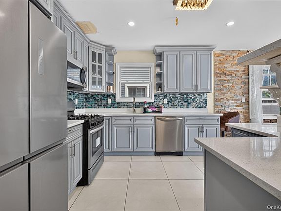 5th image of 14330 185th Street