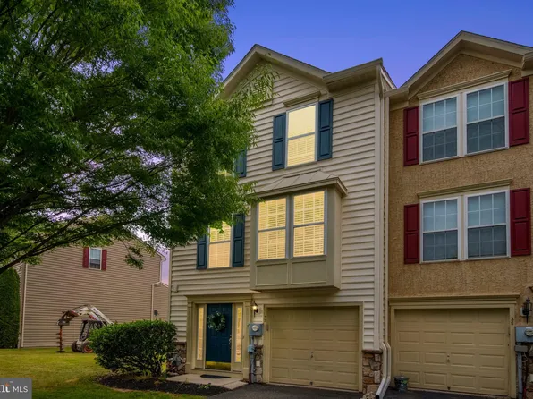 37 Dare Ln, Pottstown, PA 19465