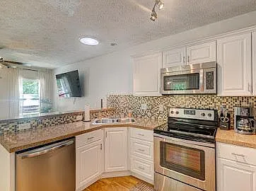 1659 Wood Thrush Dr — Photo 15