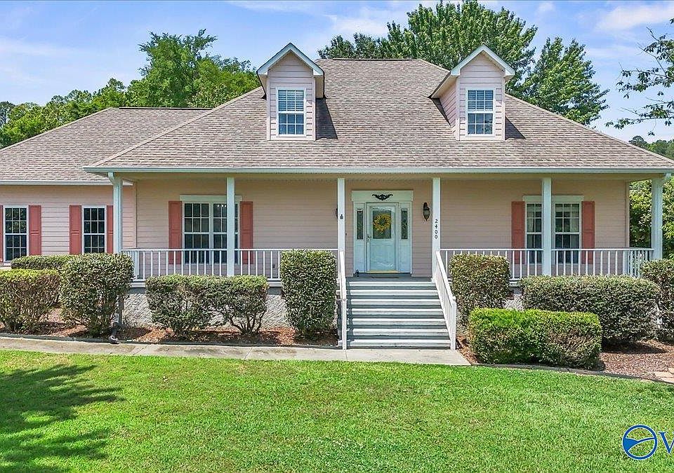1st image of 2400 Cowen Cir