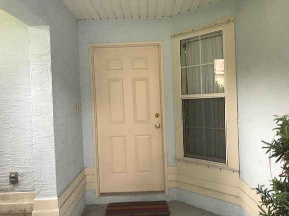 2nd image of 58 Fordham Ln