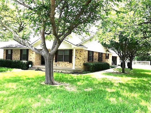 3rd image of 2625 McCutcheon Ln