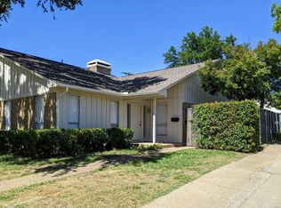 3667 Stables Ln, Dallas, TX 75229