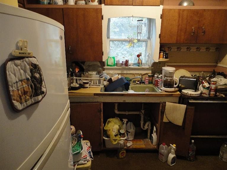 2nd image of 121 E Court St