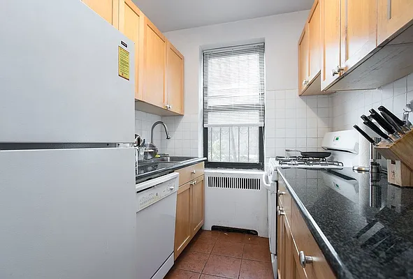 Rented by Emor Management Inc. | media 21