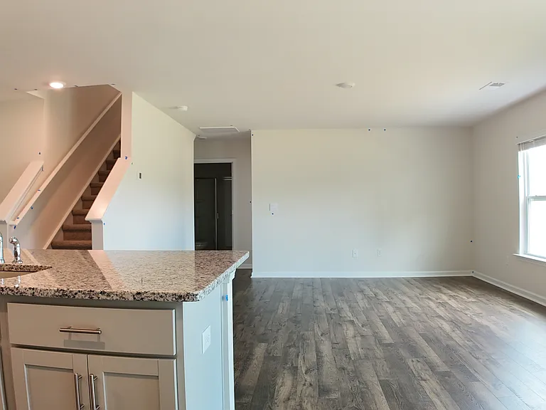 981 Jubilee Trl — Photo 2
