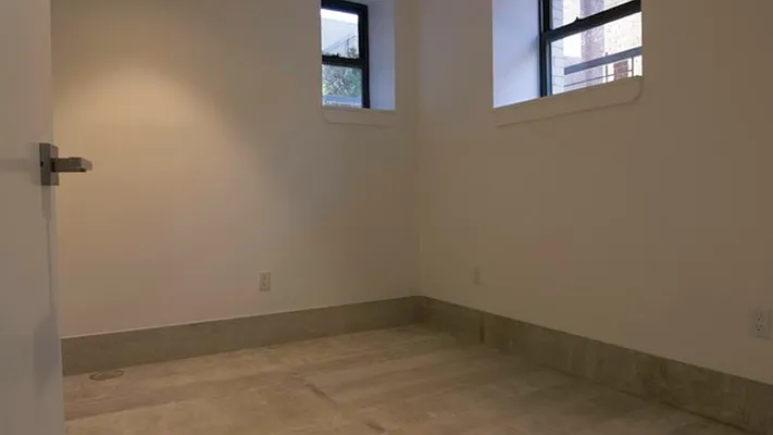 Rented by Nooklyn NYC LLC | media 36