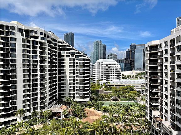 3rd image of 540 Brickell Key Dr #1555
