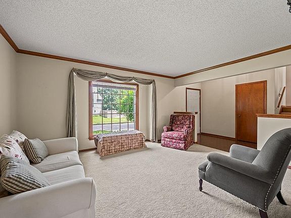 3rd image of 9213 W 117th Ter