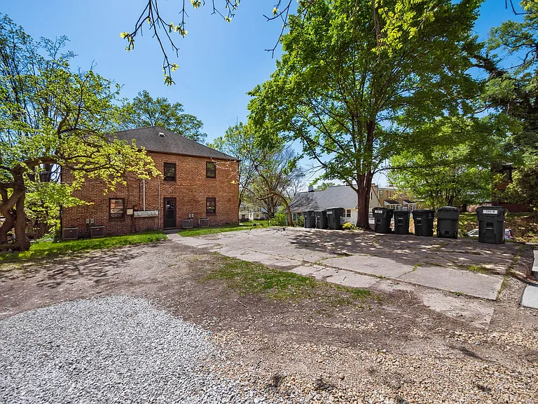 134 W Tulane Rd #B — Photo 27