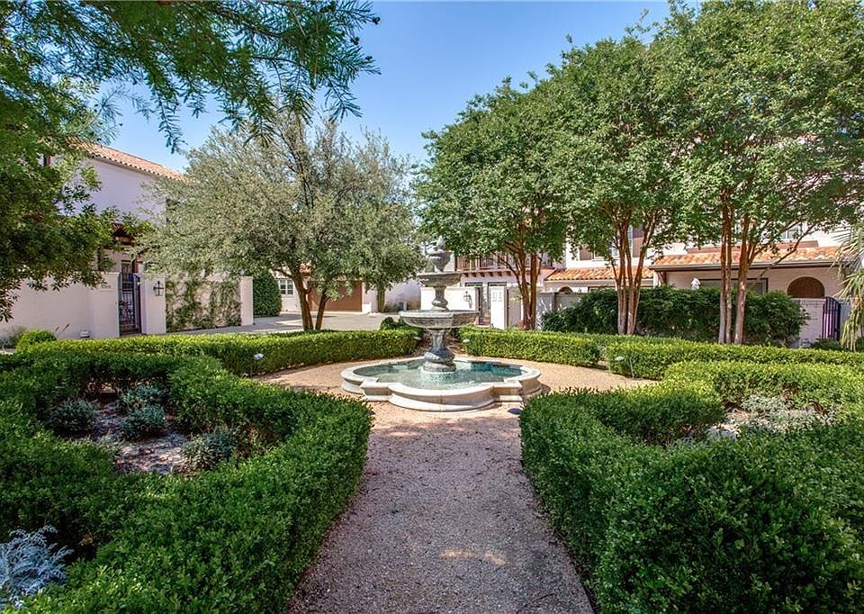1st image of 248 Casa Blanca Cir