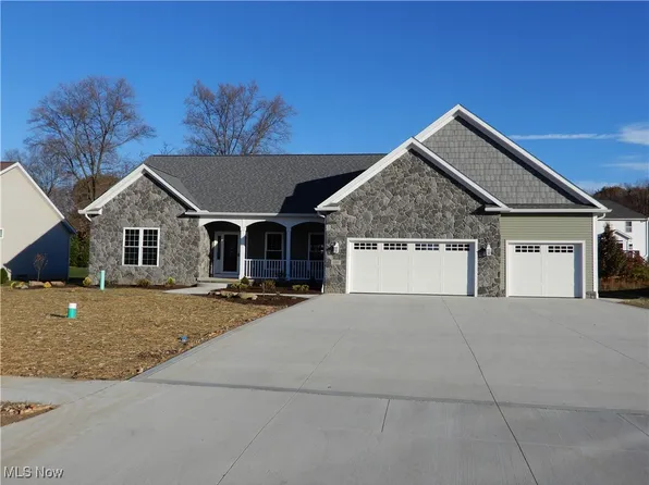 310 Cherry Rdg #66, Tallmadge, OH 44278