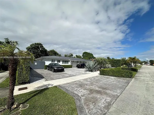 46XX SW 89th Pl, Miami, FL 33165