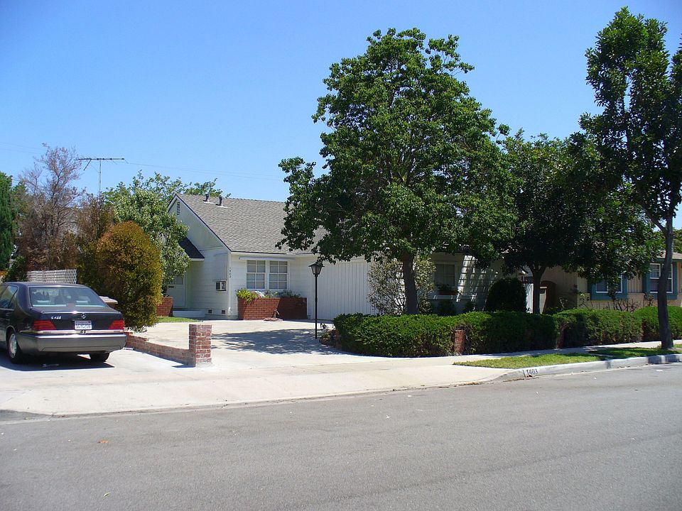 1st image of 1403 W Chalet Ave