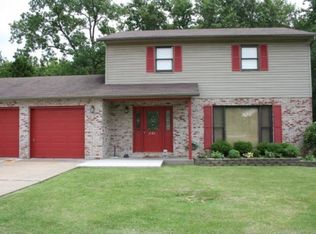 1142 Oak Ridge Ct, Cape Girardeau, MO 63701