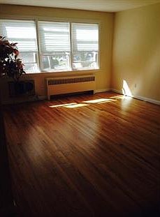 3rd image of 24 Hutton Ave