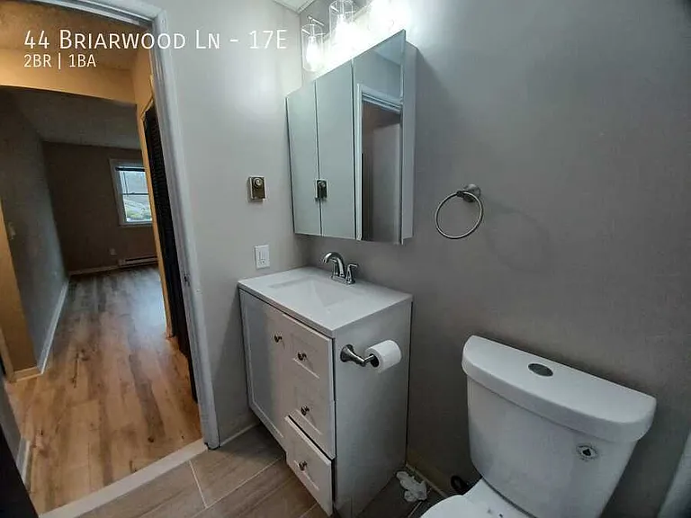 44 Briarwood Ln #17E — Photo 15