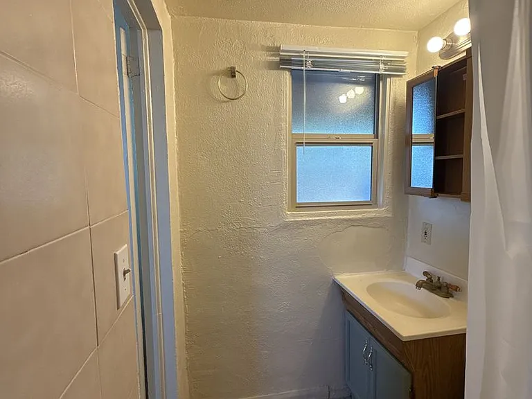 2301 N Northway Ave — Photo 13