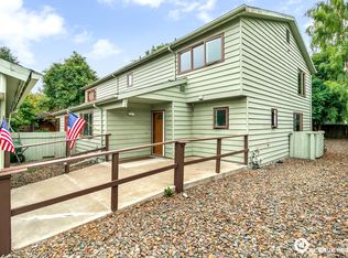 3240 Wiley Post Loop, Anchorage, AK 99517