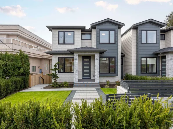 6252 Kitchener St, Burnaby, BC V5B 2J2