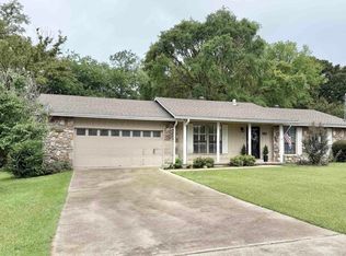 1155 Burchwood Bay Rd, Hot Springs, AR 71913