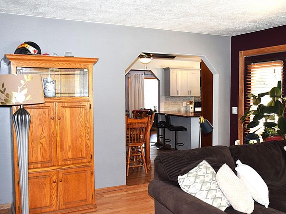4th image of 19203 342nd St
