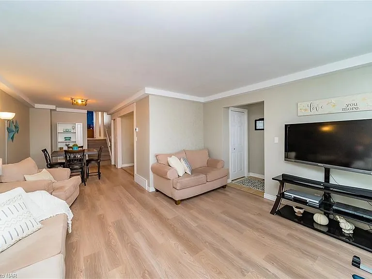 236 Saint Augustine Dr — Photo 6