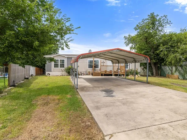 418 Lenora Dr, Taylor, TX 76574