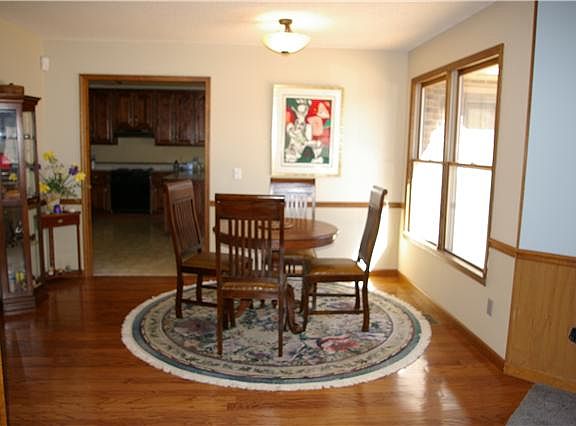 3rd image of 1080 Heather Way