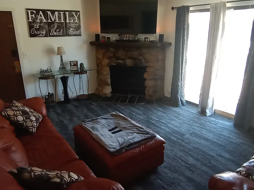 4228 Huntington Ave #3