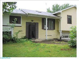 1st image of 325 Orchard Ln