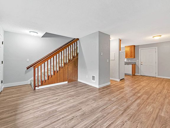 5th image of 4659-4699 Nandale Dr NE #4691