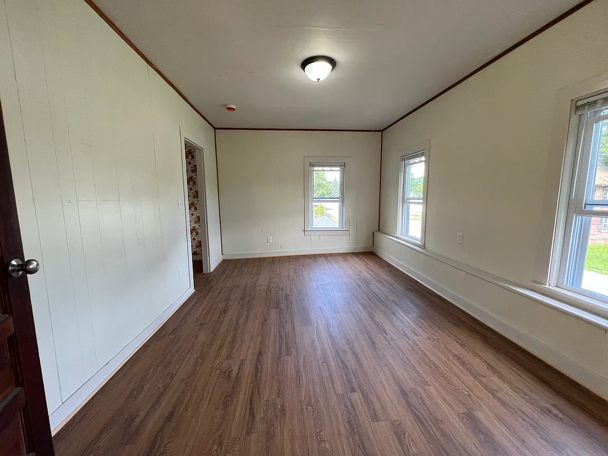 Building Photo - 84 Mansfield Ave #B