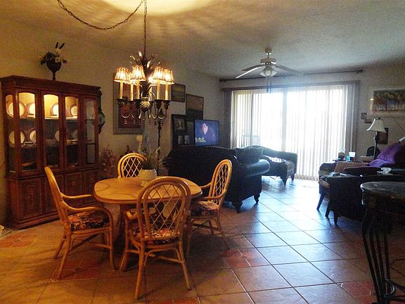 2nd image of 80 Surfview Dr APT 122
