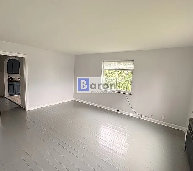 7169 Reading Rd #2 — Photo 1