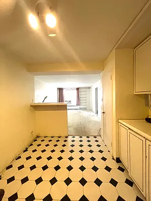 Sold by Maximillion Realty, Inc. | media 7